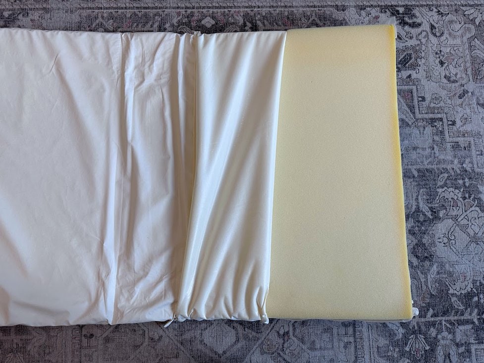 Baby hotsell bjorn mattress